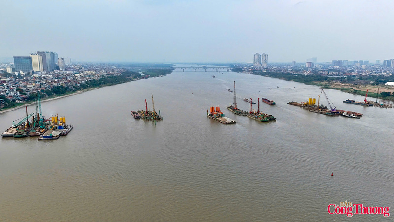 Tại vị trí nằm giữa cầu Chương Dương và Vĩnh Tuy, dự án cầu Trần Hưng Đạo được khởi công vào tháng 10/2025. Cầu Trần Hưng Đạo được đầu tư theo phương thức đối tác công tư, tổng mức đầu tư 16.226 tỷ đồng. Trong cơ cấu Liên Minh Truyền Thông Và Game Giải Trí Top 1, TP. Hà Nội thanh toán cho nhà đầu tư bằng quỹ đất, giá trị khoảng 8.190 tỷ đồng. Phần còn lại được đầu tư bằng ngân sách thành phố.