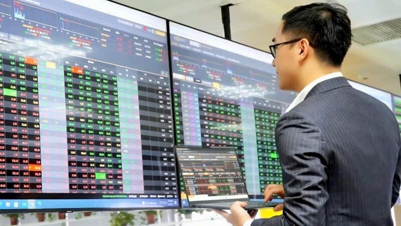 Thị trường chứng khoán thường phục hồi nhanh nếu xung đột không lan rộng toàn cầu hoặc kéo dài. Ảnh: Châu Anh