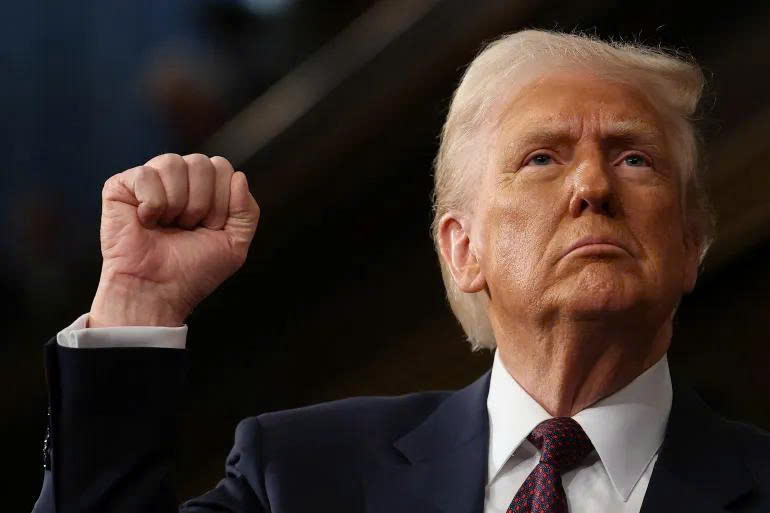 Tổng thống Mỹ Donald Trump tuyên bố cuộc tấn công nhằm vào Iran có thể kéo dài khoảng một tháng.