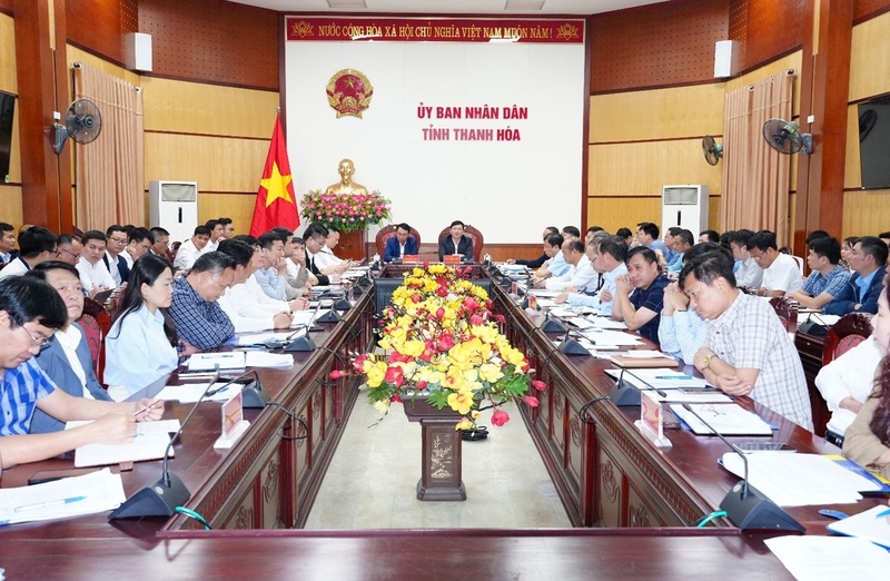 Toàn cảnh buổi làm việc. Ảnh: Hùng Mạnh
