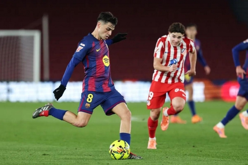 Pedri được chấm điểm cao nhất bên phía Barca, cùng với Yamal (Ảnh: Flashscore).