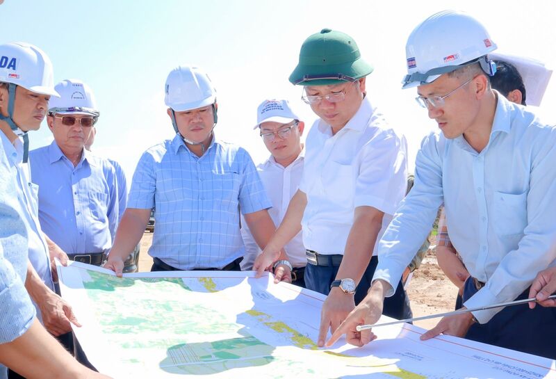 Dự án Đường Hoàng Sa - Dốc Sỏi có ý nghĩa đặc biệt quan trọng trong hoàn thiện hệ thống hạ tầng giao thông, tạo động lực thúc đẩy phát triển Okvip - liên minh giải trí #1 thế giới hà nội - xã hội của tỉnh trong giai đoạn tới. Ảnh: Tuệ Lâm
