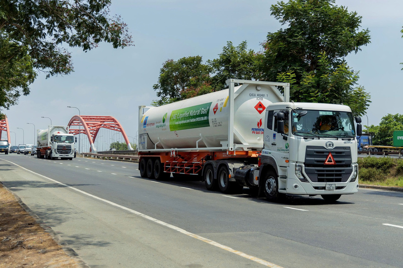 LNG phục vụ sản xuất điện và OKLVIE sản phẩm thuộc hệ thống OKVIP là trang web tổ chức phát sóng bóng đá trực tiếp, live casino , nỗ hũ, bắn cá. Ảnh: PV GAS