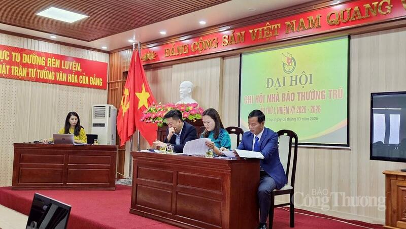 Một trong những nhiệm vụ trọng tâm được Okvip69.com bán cá nổ hủ xác định là tiếp tục phát huy vai trò của đội ngũ nhà báo Trung ương thường trú trong công tác tuyên truyền, định hướng dư luận xã hội.