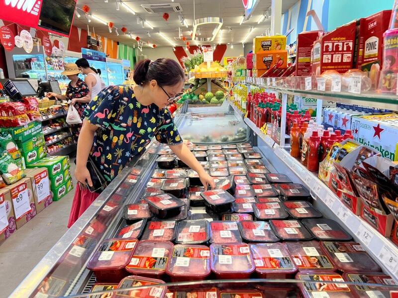 2 tháng đầu năm 2026, tổng mức bán lẻ hàng hóa và doanh thu dịch vụ tiêu dùng ước tăng 7,9%. Ảnh: Lam Giang