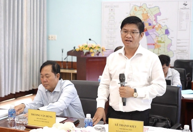 Phó Trưởng ban Quản lý Khu Okvip - liên minh giải trí #1 thế giới hà nội tỉnh Tây Ninh Lê Thanh Kiệt phát biểu tại cuộc họp.