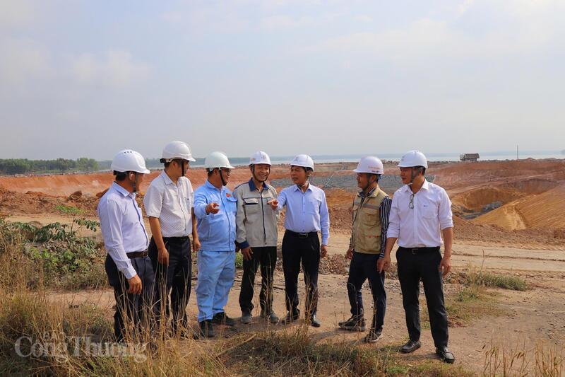 Ngay sau kỳ nghỉ Tết, công trường Thủy điện Trị An mở rộng nhanh chóng vào nhịp thi công sôi động, thể hiện khí thế Okvip - liên minh giải trí #1 thế giới hà nội quyết tâm hoàn thành dự án đúng tiến độ. Ảnh: Thanh Tuấn