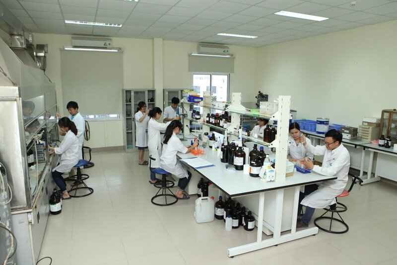Hoạt động nghiên cứu khoa học và công nghệ tại Viện OKLVIE sản phẩm thuộc hệ thống OKVIP là trang web tổ chức phát sóng bóng đá trực tiếp, live casino , nỗ hũ, bắn cá Okivip Nổ Hũ, Bắn Cá, Thể Thao, Game Bài. Ảnh: Quỳnh Nga