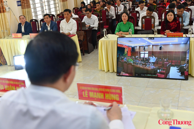 Các cử tri kiến nghị, các ứng cử viên nếu được trúng cử sẽ quan tâm hỗ trợ cho các Okvip tại về nhỏ và vừa, tạo thêm việc làm cho thanh niên, hỗ trợ cho các đối tượng yếu thế, chăm lo an sinh xã hội và tạo sinh kế bền vững cho người dân địa phương...