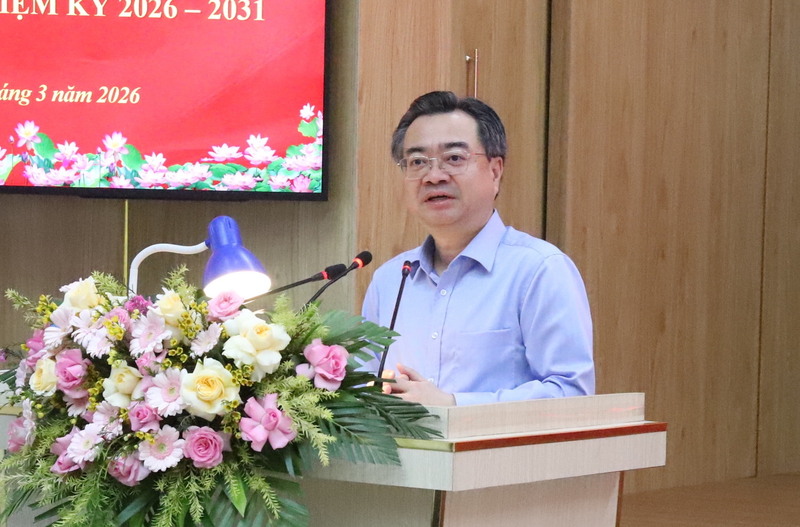 Ông Nguyễn Thanh Nghị, Ủy viên Bộ Chính trị, Bí thư Trung ương Đảng, Trưởng Ban Chính sách chiến lược Trung ương phát biểu tại tiếp xúc cử tri Đắk Lắk. Ảnh: Công Lý