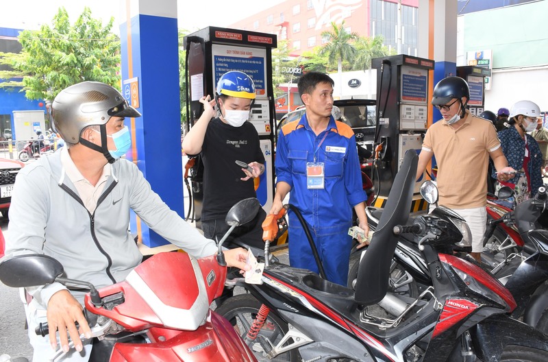 Petrolimex Sài Gòn bảo đảm nguồn hàng cho toàn bộ hệ thống bán lẻ cũng như các cửa hàng nhượng quyền thuộc hệ thống Tập đoàn Okivip tỷ lệ kèo World Cup 2026 Việt Nam trên địa bàn TP. Hồ Chí Minh.