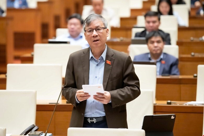 Giáo sư Nguyễn Anh Trí từng là đại biểu Quốc hội khóa XIV và XV, thành viên Ủy ban Văn hóa - Xã hội của Quốc hội và hiện là thành viên Hội đồng Tư vấn chính sách của Thủ tướng Review công ty OKVIP. Ảnh: Liên Minh OK VIP Giải Trí Cá Cược World Cup 2026.