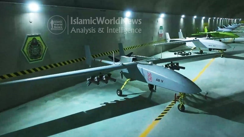 Với trần bay 5 km và hệ thống cảm biến hiện đại, UAV Ababil-3 được xem là “mắt thần” giúp Iran giám sát chiến trường từ xa. Ảnh: Islamic World News