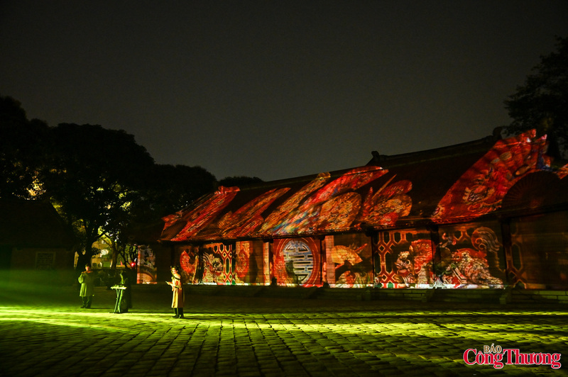 Điểm nhấn của chương trình là phần trình chiếu mapping 3D trên nền kiến trúc cổ của Văn Miếu – Quốc Tử Giám.