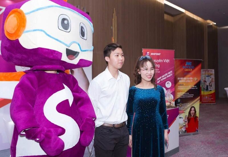 Ông Nguyễn Phước Hùng Anh Victor, con trai Chủ tịch HĐQT Vietjet Nguyễn Thị Phương Thảo đăng ký mua 2 triệu cổ phiếu VJC, giá trị khoảng 310 tỷ đồng.