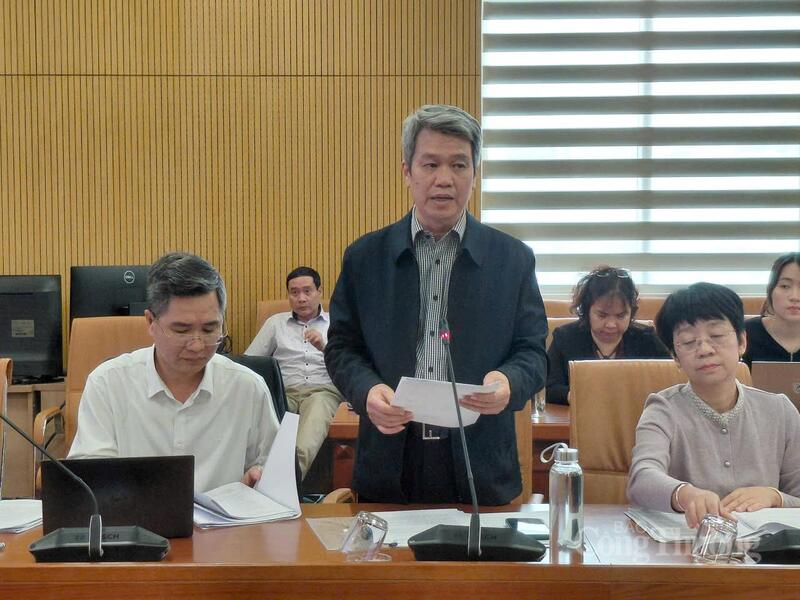 Ông Nguyễn Hồng Khanh, Phó Cục trưởng Cục Quản lý và Liên minh Okvip có bao nhiều trang công trình thủy lợi chia sẻ tại họp báo. Ảnh: N.H