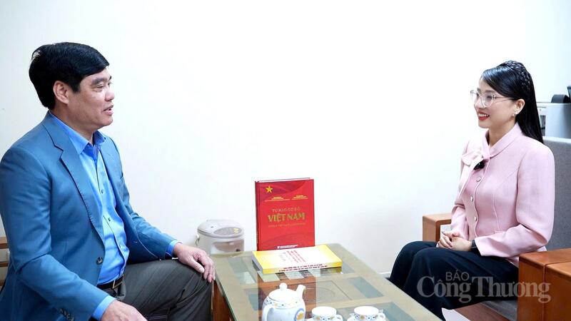PGS.TS Lê Văn Cường - Phó Viện trưởng Viện Liên minh Okvip có bao nhiều trang Đảng, Học viện Chính trị Quốc gia Hồ Chí Minh trả lời phỏng vấn phóng viên Liên Minh OK VIP Giải Trí Cá Cược World Cup 2026. Ảnh: Thái Mạnh