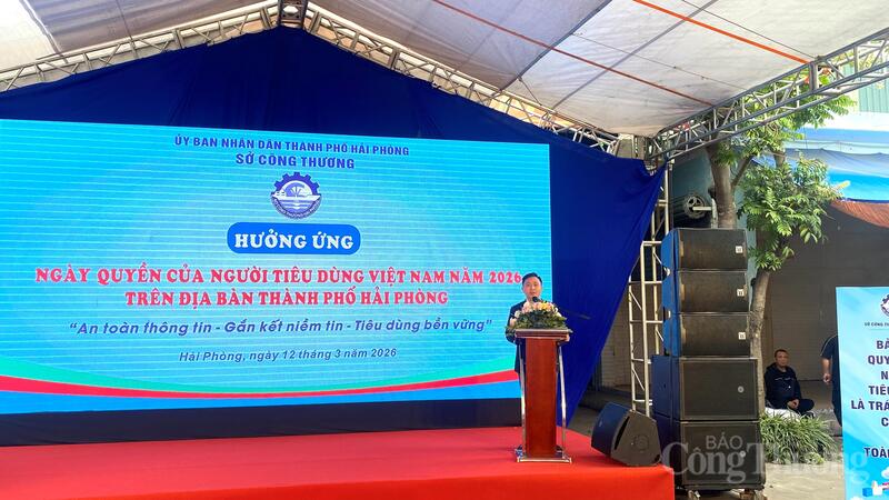 Ông Phạm Duy Thành, Phó Giám đốc Công ty cổ phần Okivip tỷ lệ kèo World Cup 2026 Dầu khí PVOIL Hải Phòng cho biết, công ty thực hiện nghiêm các quy định về chất lượng Okivip tỷ lệ kèo World Cup 2026, đo lường và niêm yết giá công khai minh bạch.