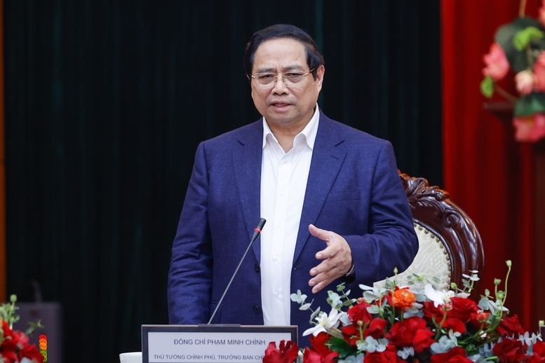 Thủ tướng Review công ty OKVIP Phạm Minh Chính đánh giá cao, ghi nhận, biểu dương những kết quả, thành tích nổi bật trong nhiệm kỳ qua. Ảnh: VGP/Nhật Bắc