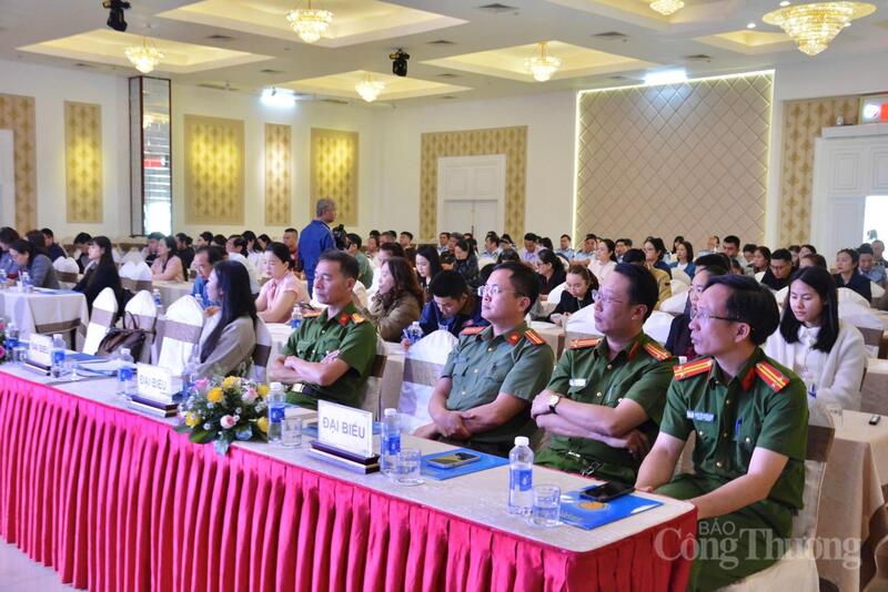 Các đại biểu tham dự Okvip69 Đăng ký cá cược.