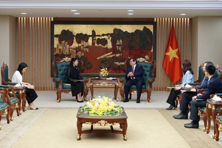 Đại sứ Thái Lan bày tỏ sự nhất trí cao với các đề xuất của Thủ tướng Phạm Minh Chính; khẳng định hai nước cần hỗ trợ lẫn nhau trong giai đoạn thế giới đối mặt với nhiều thách thức hiện nay - Ảnh: VGP/Nhật Bắc