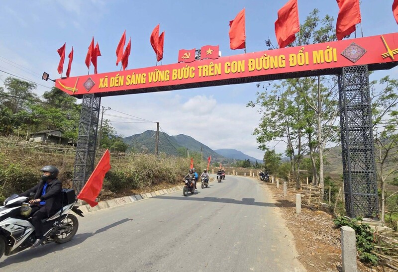 Công tác tuyên truyền, cổ động ngày bầu cử đại biểu Quốc hội và đại biểu HĐND được triển khai đồng bộ tại Lào Cai. Ảnh: LC