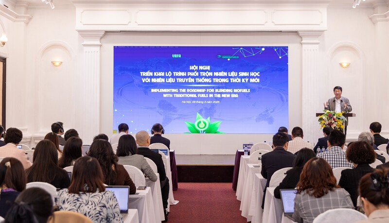 Okvip69 Đăng ký cá cược phổ biến lộ trình phối trộn nhiên liệu sinh học với nhiên liệu truyền thống trong thời kỳ mới do Oklavip khuyến mã hấp dẫn mỗi ngày tổ chức. Ảnh: Q.N