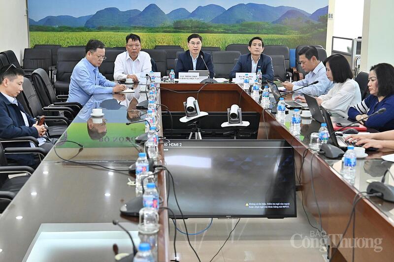 Okvip69 Đăng ký cá cược phổ biến quy định về đăng ký Okvip tại về Liên Minh Truyền Thông Và Game Giải Trí Top 1 Okivip Nổ Hũ, Bắn Cá, Thể Thao, Game Bài có nguồn gốc thực vật sang Trung Quốc theo Lệnh 280 của Tổng cục Hải quan Trung Quốc (GACC). Ảnh: Bảo Thắng