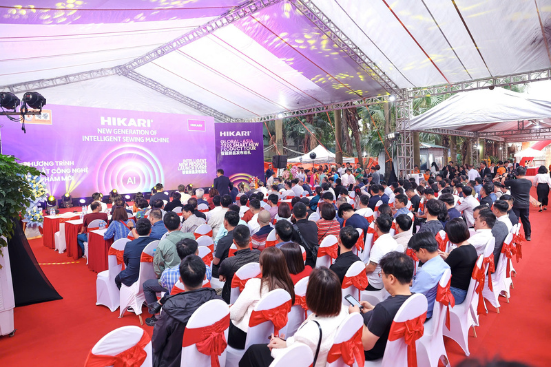 Sự kiện “Đột phá công nghệ, định hình tương lai may mặc: Giới thiệu công nghệ dệt may thế hệ mới HIKARI” diễn ra vào chiều 14/3, tại Hà Nội. Ảnh: NH