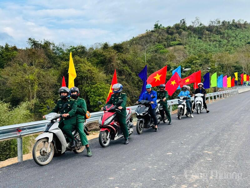 Đồn Biên phòng Hướng Phùng tuyên truyền về các hoạt động cho ngày hội lớn.