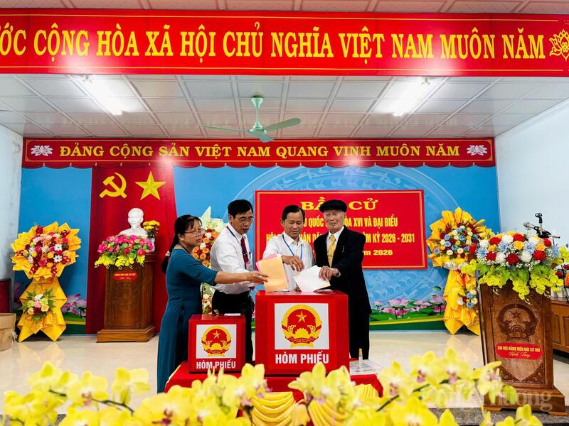 Điểm bỏ phiêu tại xã Tân Mỹ tỉnh Quảng Trị