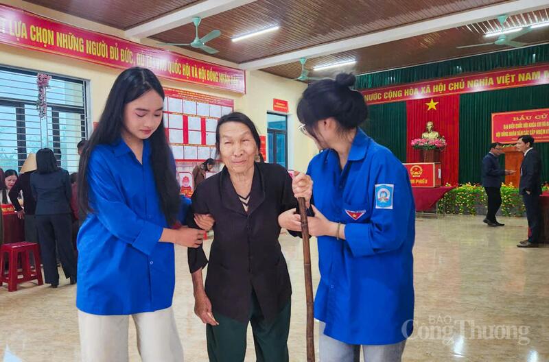 Gần 1 triệu cử tri Hà Tĩnh đi bầu cử - 7
