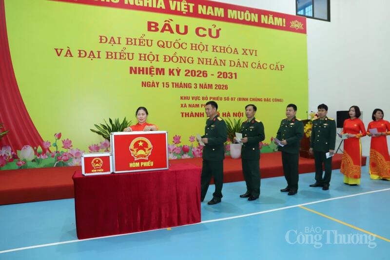 Nhiều địa phương, cử tri quân đội đã hoàn thành công tác bỏ phiếu - 8
