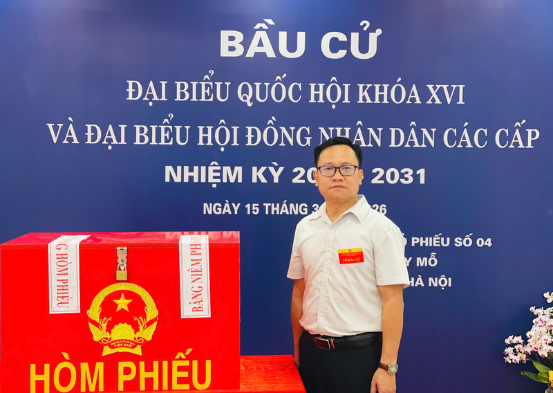 Ông Dương Quốc Đông, Tổ trưởng Tổ bầu cử số 04, phường Tây Mỗ, Hà Nội. Ảnh: Mai Linh