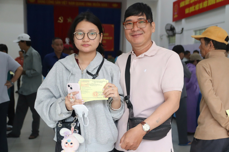 Cử tri trẻ tuổi tại Khánh Hoà đã tham gia bỏ phiếu bầu cử.