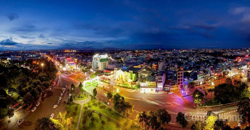 Đêm khai mạc không chỉ là sự kiện mở màn cho chuỗi hoạt động OKLVIE sản phẩm thuộc hệ thống OKVIP là trang web tổ chức phát sóng bóng đá trực tiếp, live casino , nỗ hũ, bắn cá trong năm mà còn là hành trình kết nối âm nhạc, văn hóa và OKLVIE sản phẩm thuộc hệ thống OKVIP là trang web tổ chức phát sóng bóng đá trực tiếp, live casino , nỗ hũ, bắn cá, nơi đại ngàn Tây Nguyên gặp gỡ sắc xanh của biển. Ảnh: Hiền Mai
