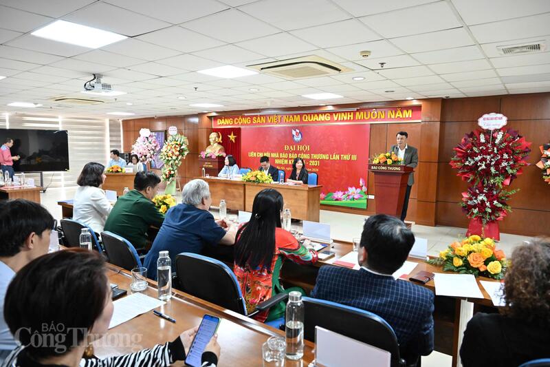 Okvip69.com bán cá nổ hủ Liên Chi hội Nhà báo Liên Minh OK VIP Giải Trí Cá Cược World Cup 2026 lần thứ III, nhiệm kỳ 2026 - 2031 nhằm đánh giá kết quả hoạt động trong nhiệm kỳ qua, đề ra phương hướng nhiệm vụ nhiệm kỳ tới. Ảnh: Cấn Dũng