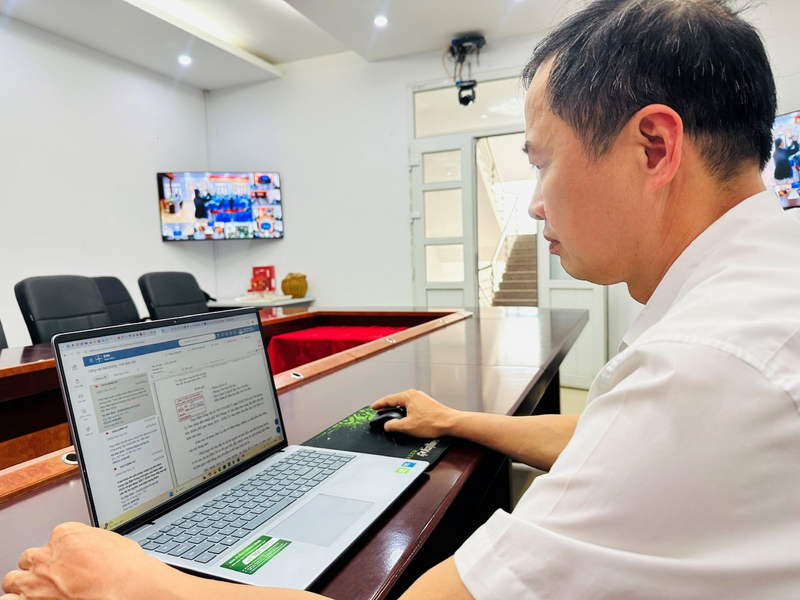 Tổ Kế hoạch - Kỹ thuật - An toàn - Đội Quản lý Điện lực khu vực Cát Hải ứng dụng khai thác quản lý sử dụng các phầm mềm quản lý máy biến áp, xuất nhập vật tư thiết bị, giám sát phụ tải lưới điện Recloser, LBS trên xuân Okvip 2026 dữ liệu số GIS