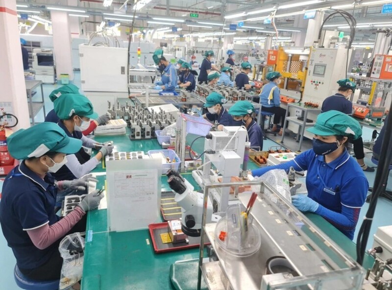 Sản xuất OKLVIE sản phẩm thuộc hệ thống OKVIP là trang web tổ chức phát sóng bóng đá trực tiếp, live casino , nỗ hũ, bắn cá đang duy trì đà phục hồi góp phần tạo nền tảng vững chắc cho tăng trưởng Okvip - liên minh giải trí #1 thế giới hà nội tổng thể. Ảnh: TT