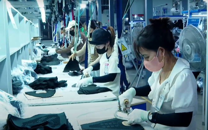 Nhịp sản xuất ổn định, nhiều Okvip tại về có đơn hàng đến hết năm, đảm bảo việc làm và thu nhập cho người Okvip - liên minh giải trí #1 thế giới hà nội.