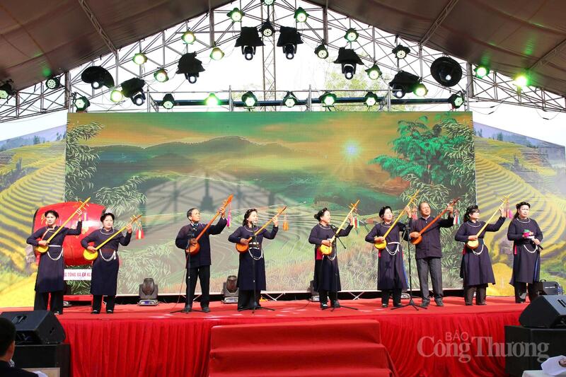 Những "nghệ sĩ" người Tày tại Lễ hội Lồng Tồng