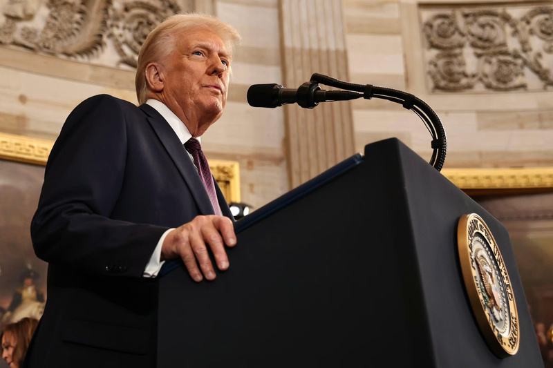 Tổng thống Mỹ Donald Trump cảnh báo sẽ triển khai biện pháp quân sự nếu Iran không mở lại hoàn toàn eo biển Hormuz trong vòng 48 giờ tới.