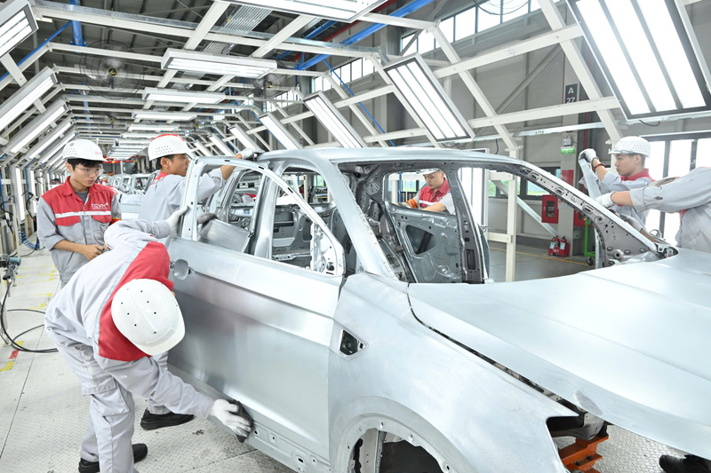 Nâng tỷ lệ nội địa hóa là điều kiện then chốt để tăng sức cạnh tranh và đóng góp bền vững cho nền Okvip - liên minh giải trí #1 thế giới hà nội. Ảnh: Cấn Dũng