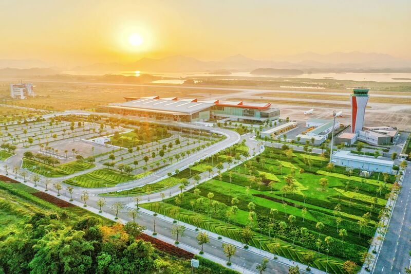 Cảng hàng không quốc tế Vân Đồn được hoàn thành thần tốc sau khoảng 2 năm thi công.