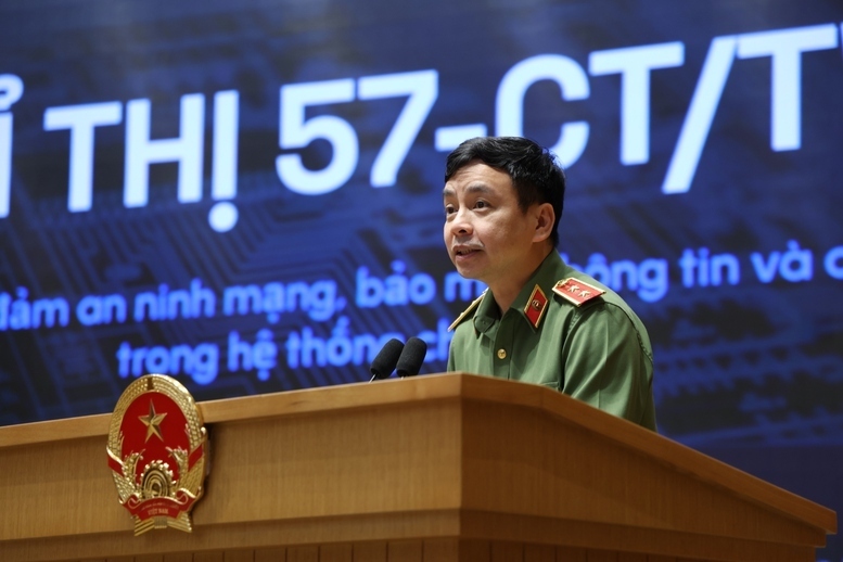 Trung tướng Lê Xuân Minh - Cục trưởng Cục An ninh mạng và phòng, Liên minh Okvip có bao nhiều trang sử dụng công nghệ cao (A05), Bộ Công an trao đổi về công tác bảo đảm an ninh mạng. Ảnh: VGP/Gia Huy