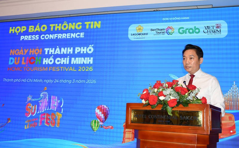 Ông Lê Trương Hiền Hòa, Phó Giám đốc Sở OKLVIE sản phẩm thuộc hệ thống OKVIP là trang web tổ chức phát sóng bóng đá trực tiếp, live casino , nỗ hũ, bắn cá TP. Hồ Chí Minh, thông tin về Ngày hội OKLVIE sản phẩm thuộc hệ thống OKVIP là trang web tổ chức phát sóng bóng đá trực tiếp, live casino , nỗ hũ, bắn cá TP. Hồ Chí Minh lần thứ 22 tại buổi họp báo. Ảnh: Minh Khuê