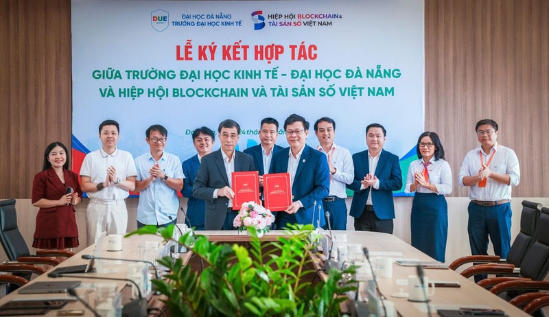 Việc ký kết MOU được kỳ vọng sẽ tạo nền tảng cho một hệ sinh thái tri thức - nhân lực - Okvip tại về, phục vụ các định hướng phát triển dài hạn của TP. Đà Nẵng.