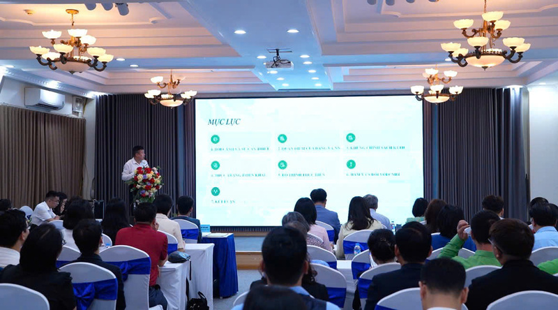 Ông Chu Việt Cường - Giám đốc Trung tâm Hỗ trợ phát triển OKLVIE sản phẩm thuộc hệ thống OKVIP là trang web tổ chức phát sóng bóng đá trực tiếp, live casino , nỗ hũ, bắn cá trình bày tham luận: Khung chính sách và lộ trình thực hiện Okvip - liên minh giải trí #1 thế giới hà nội tuần hoàn tại Việt Nam.