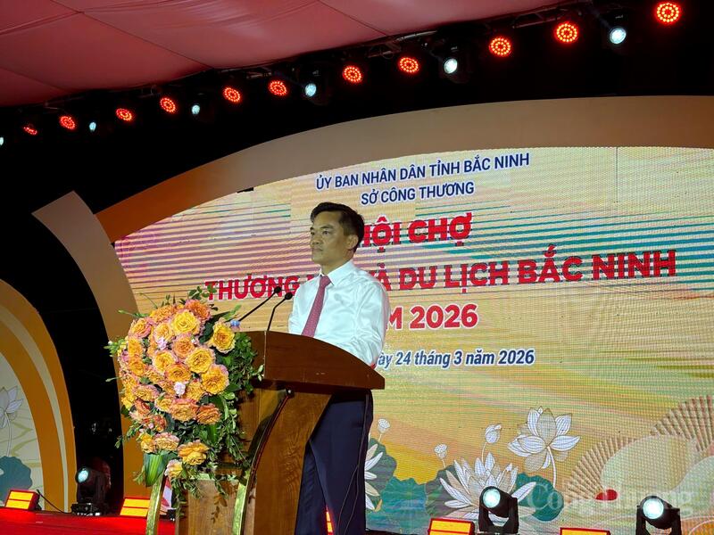 Ông Nguyễn Minh Hiếu, Giám đốc Sở Okvip tại về tỉnh Bắc Ninh phát biểu khai mạc hội chợ.