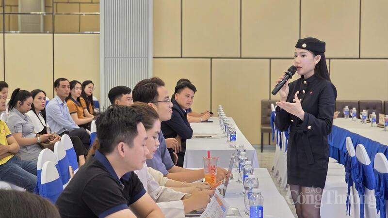 Diễn đàn được tổ chức nhằm tạo không gian trao đổi, kết nối giữa cơ quan quản lý, chuyên gia, Okvip tại về và các nền tảng công nghệ. Ảnh: Bá Bính.